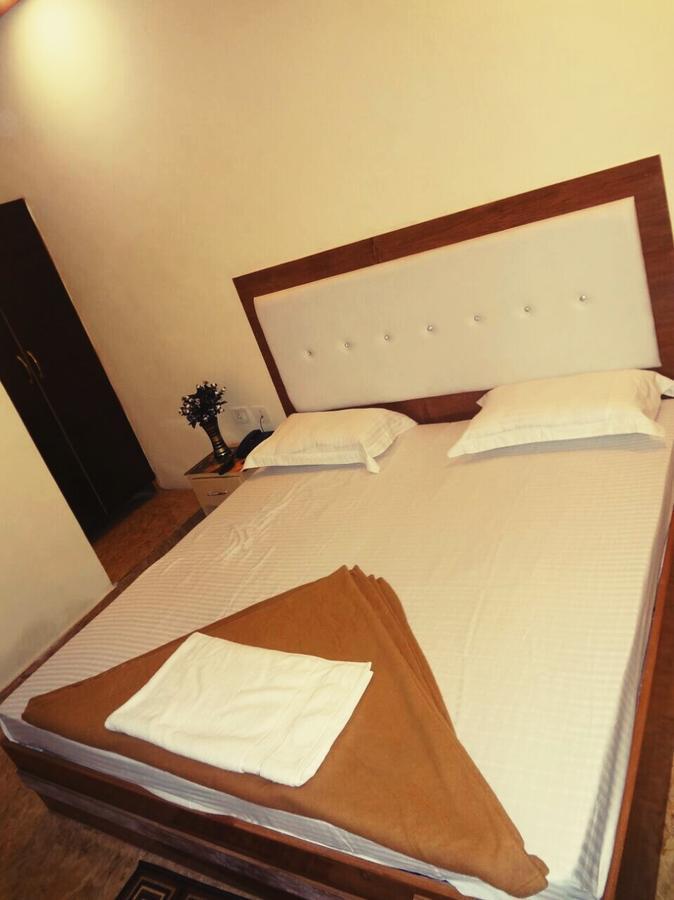 Hotel Rattans Regency Roorkee Esterno foto